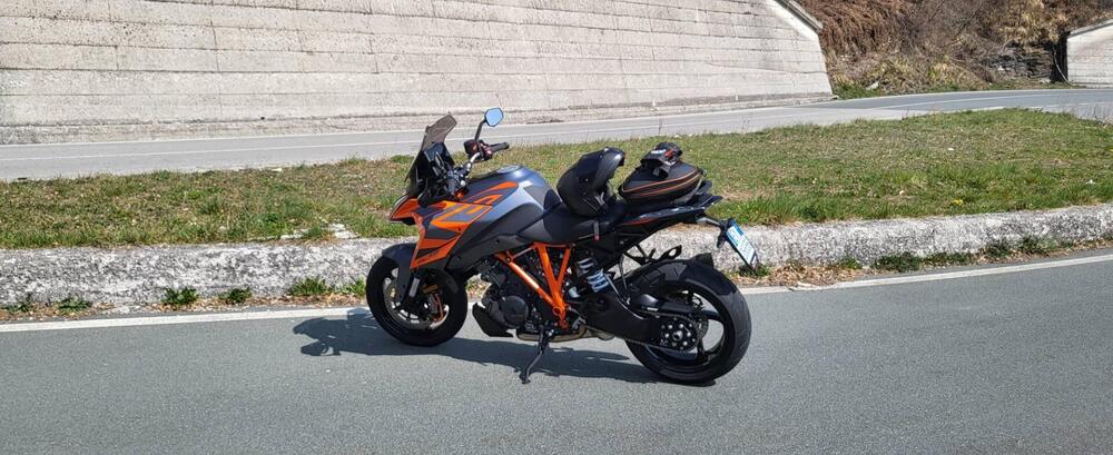 KTM 1290 Super Duke GT (2022 - 24) (2)