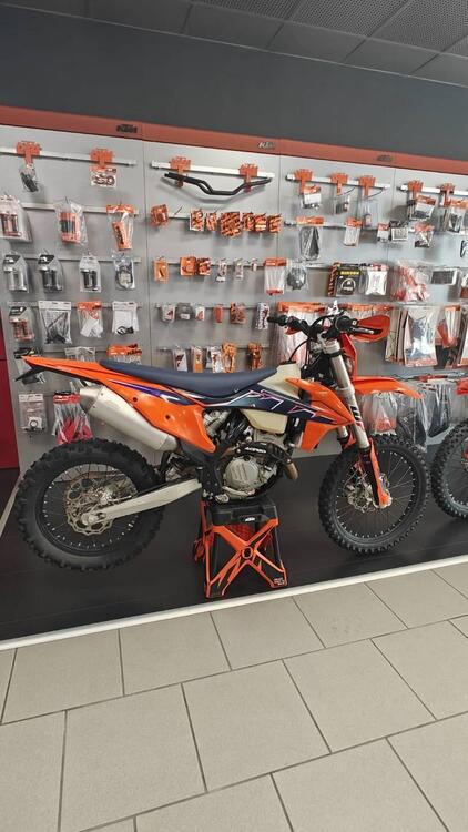 KTM EXC 250 F (2022)