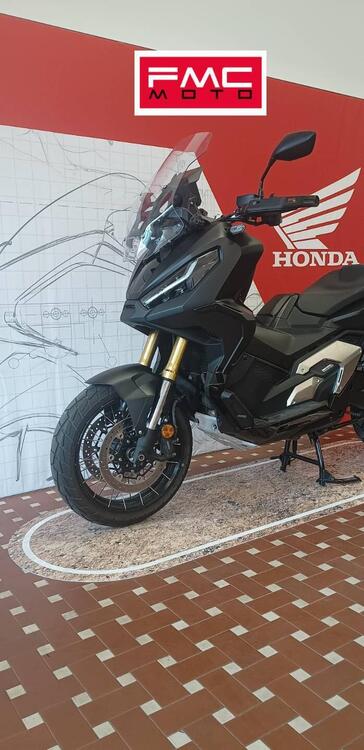 Honda X-ADV 750 DCT (2021 - 24) (4)