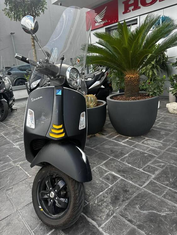 Vespa GTS 300 Super Hpe (2021 - 22)