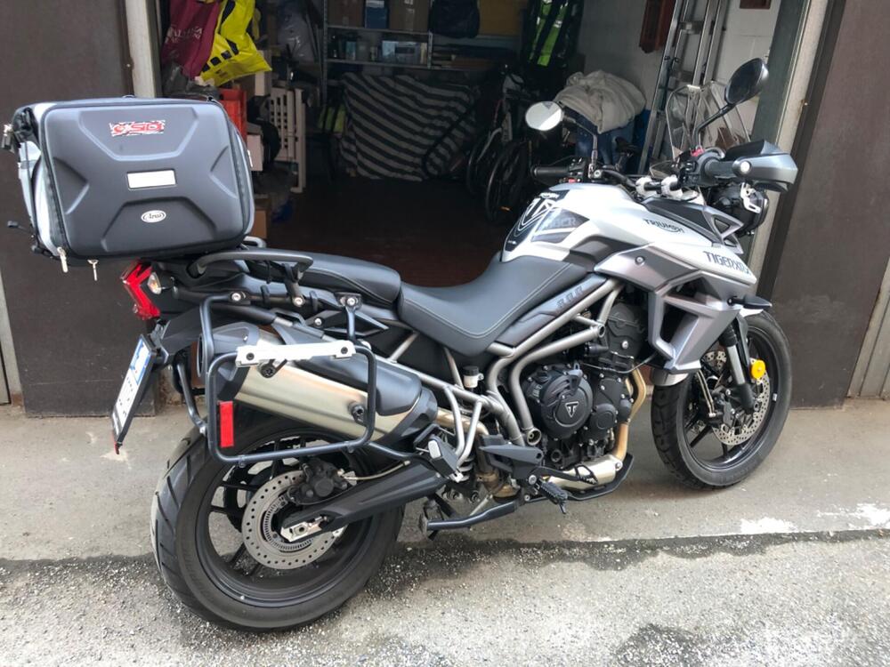 Triumph Tiger 800 XRx (2015 - 17) (2)