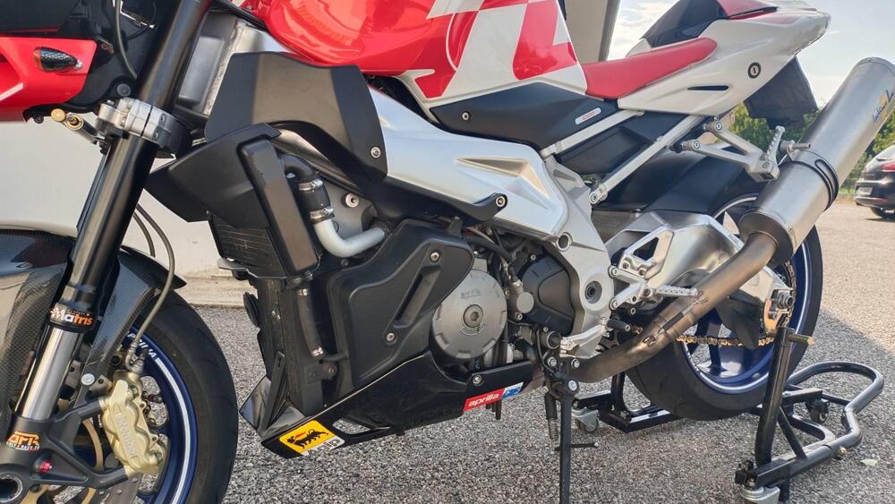 Aprilia Tuono 1000 R (2006 - 10) (5)