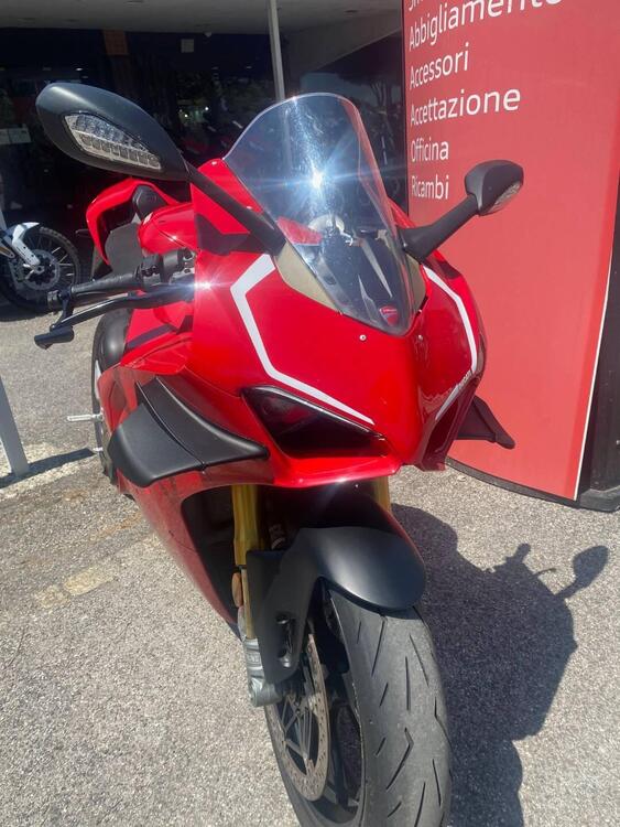 Ducati Panigale V4 S 1100 (2020) (3)