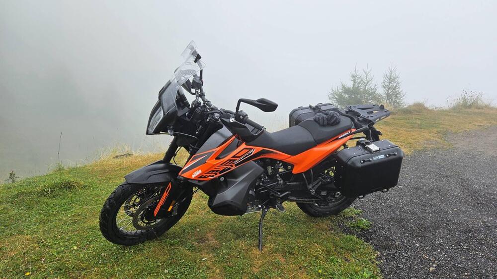 KTM 890 Adventure (2022) (2)