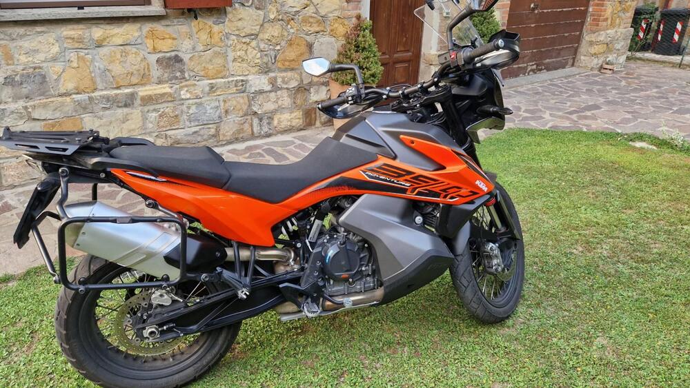 KTM 890 Adventure (2022) (4)