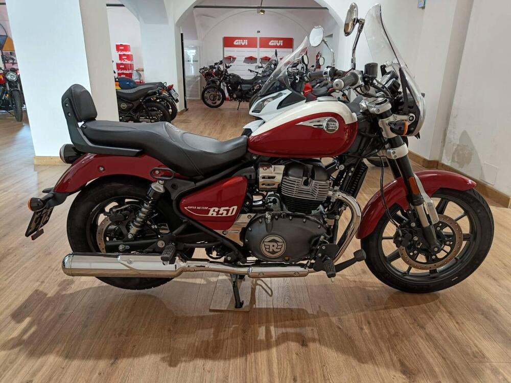 Royal Enfield Super Meteor 650 (2023 - 24)