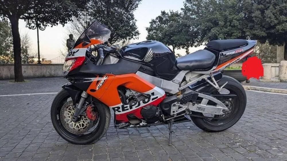 Honda CBR 900 RR Fireblade (2000 - 01)