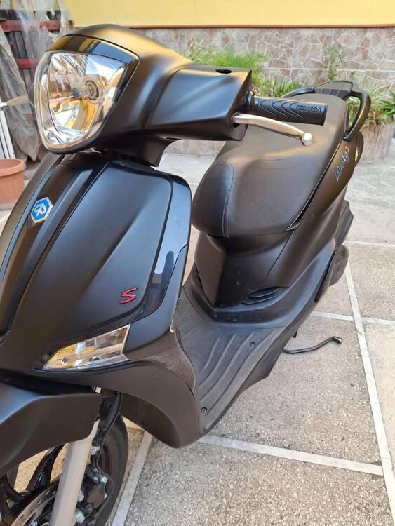 Piaggio Liberty S 50 4T (2020) (2)