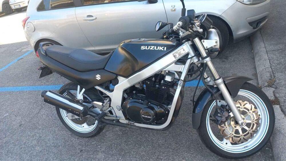 Suzuki GS500E