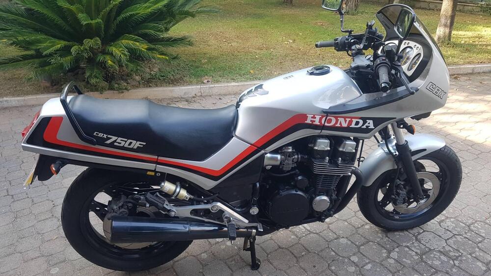 Honda Cbx750 f (2)