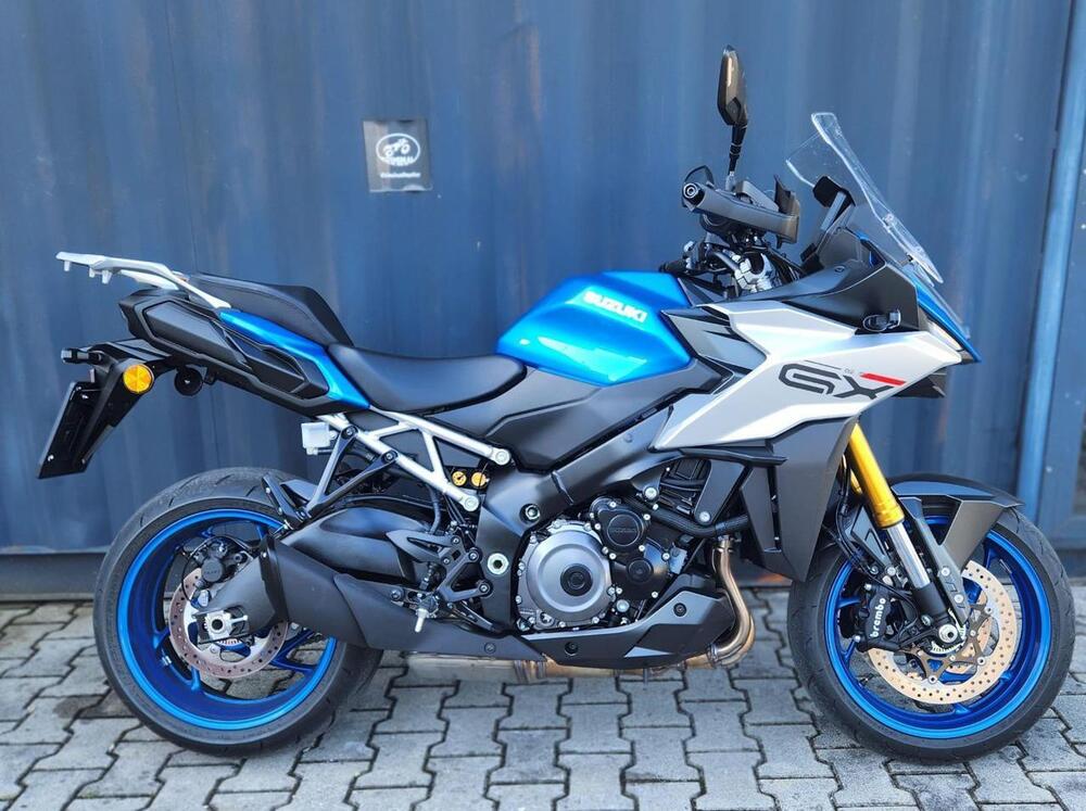 Suzuki GSX-S1000GX (2024)