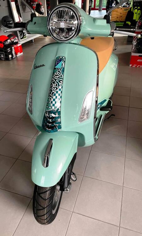 Vespa Primavera 125 (2024) (2)