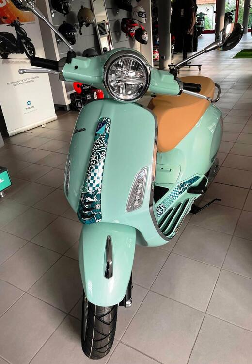 Vespa Primavera 125 (2024)