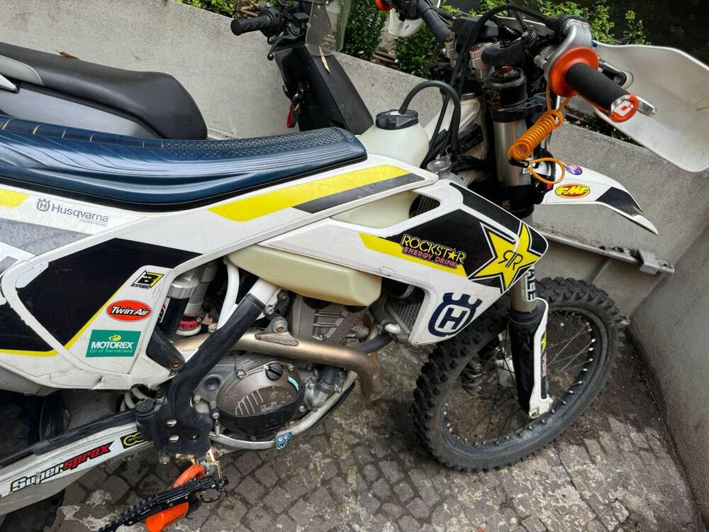 Husqvarna FE 250 (2019) (2)