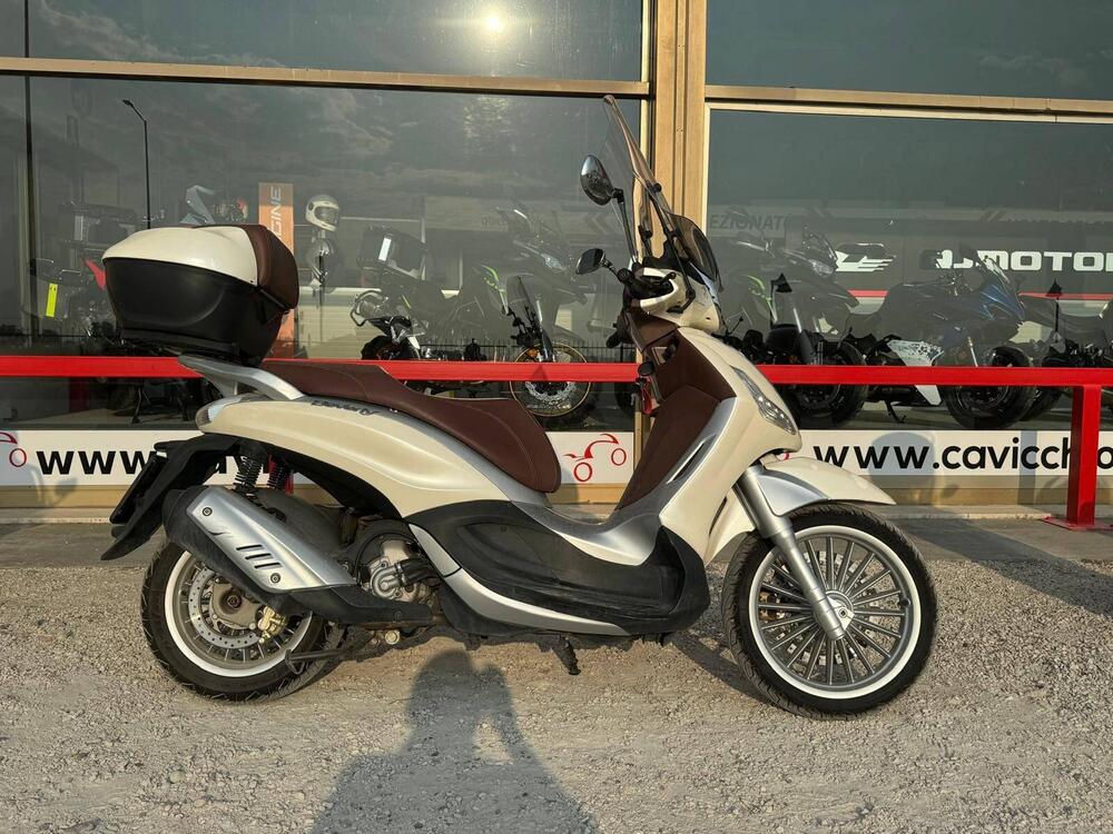 Piaggio Beverly 300 i.e. (2010 - 16) (3)