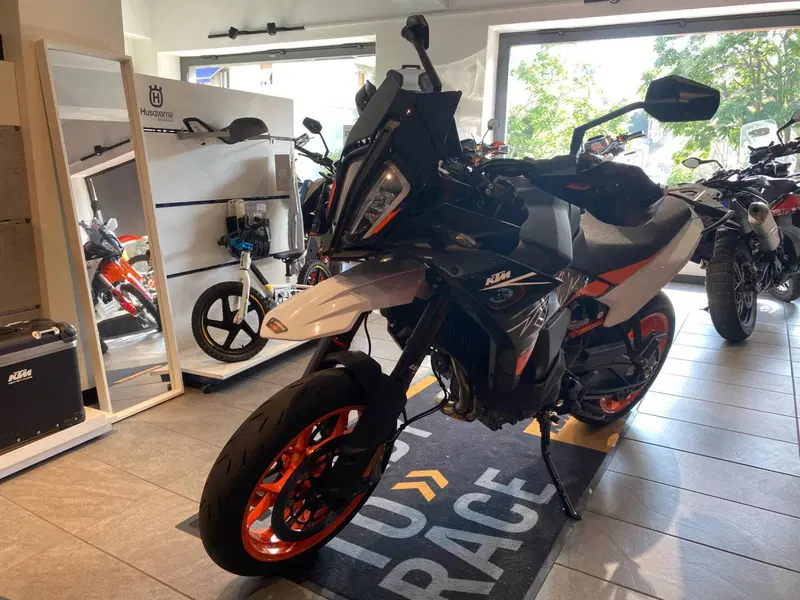 KTM 890 SMT (2023 - 25) (3)