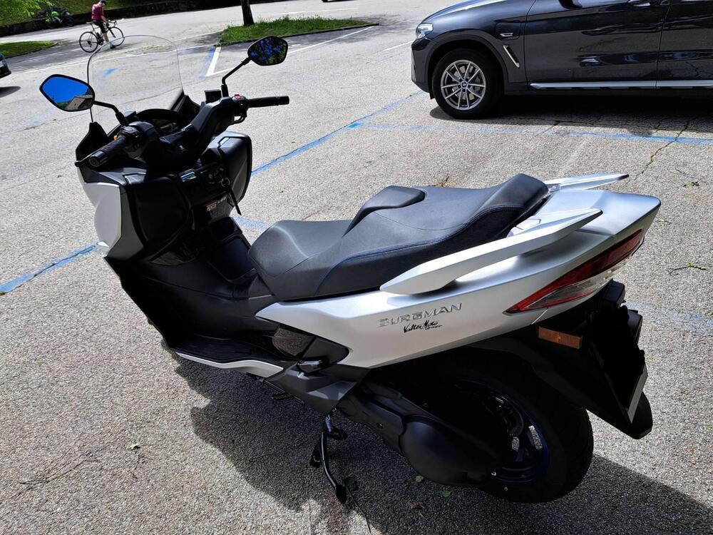 Suzuki Burgman 400 (2022 - 24) (5)