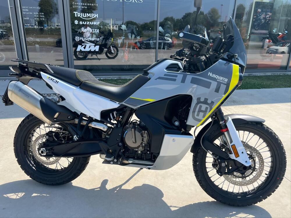 Husqvarna Norden 901 (2022 - 24) (2)