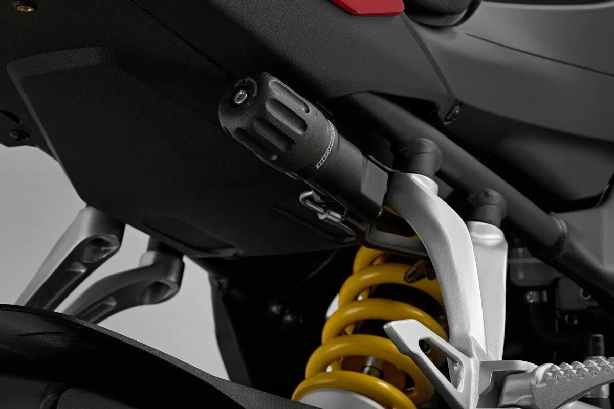 Novità QJMotor SRK800RR: già disponibile la nuova sportiva cinese, farà breccia nel mercato? (8)