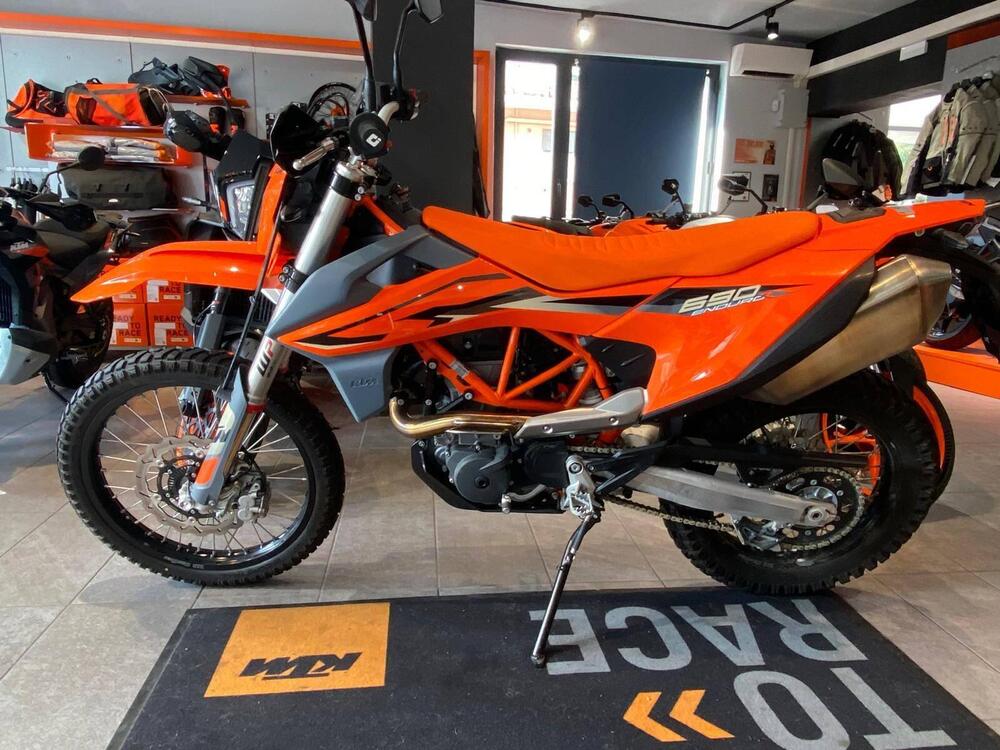 KTM 690 Enduro R (2022 - 24)