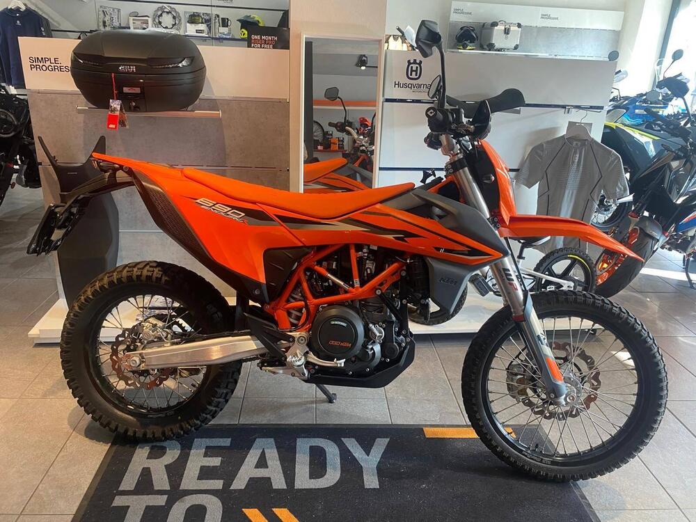 KTM 690 Enduro R (2022 - 25) (2)