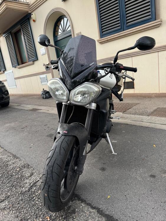 Triumph Street Triple R (2009 - 12) (2)