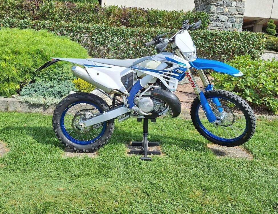 Tm Moto EN 300 Fi ES 2T (2024)