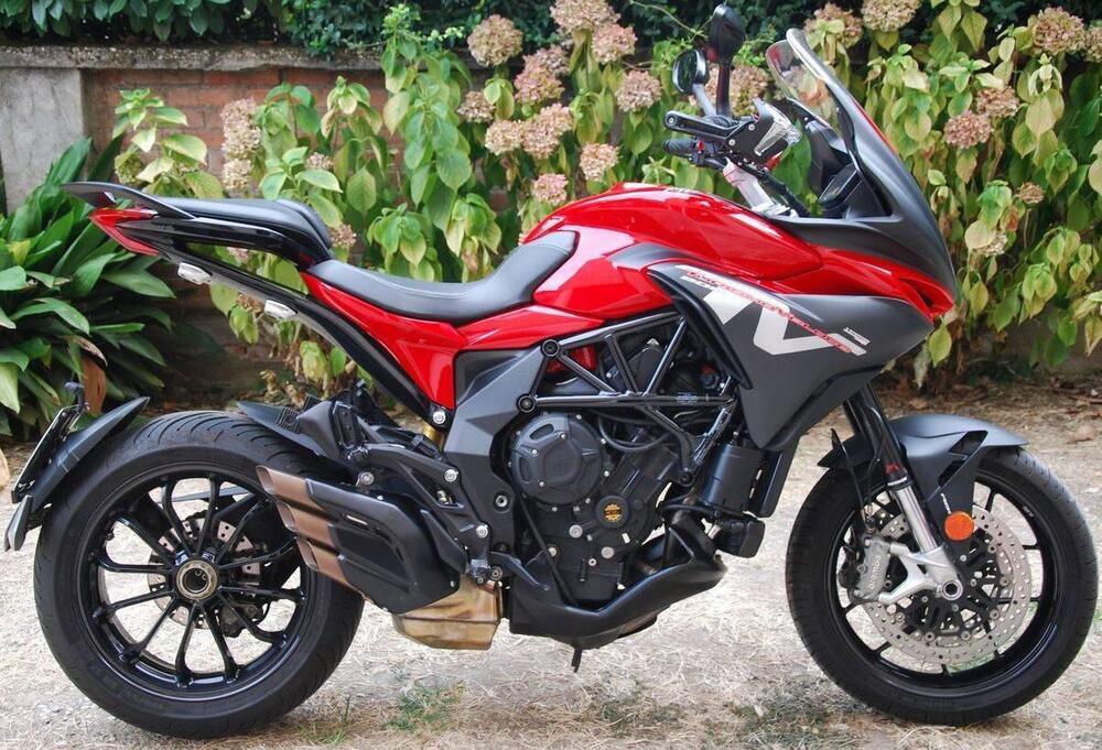 MV Agusta Turismo Veloce 800 (2020) (2)