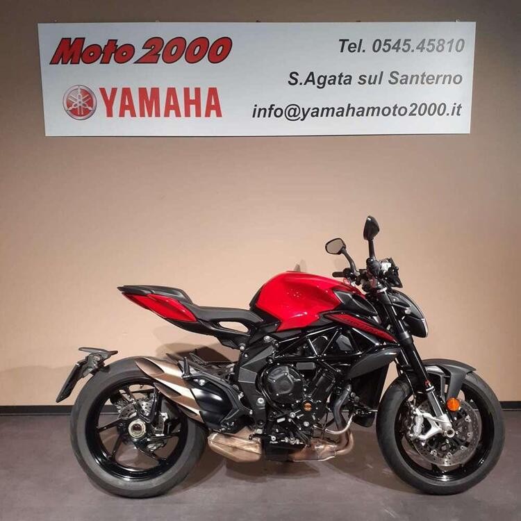 MV Agusta Brutale 800 Rosso (2021 - 23) (2)