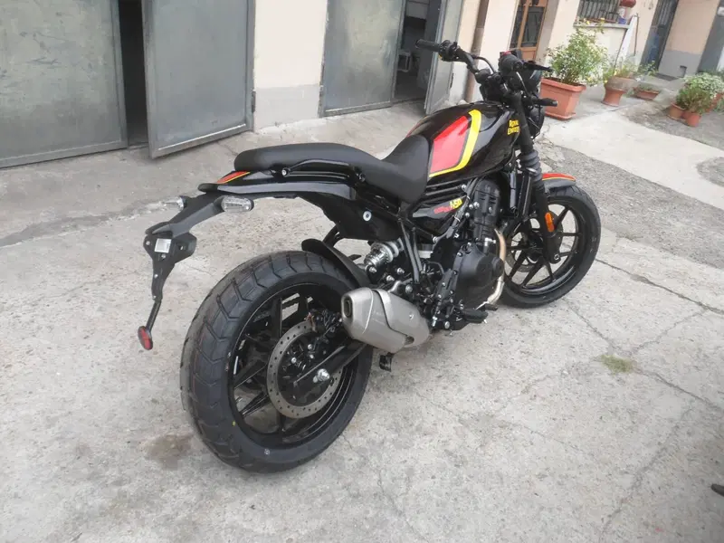 Royal Enfield Guerrilla 450 (2024 - 26) (3)