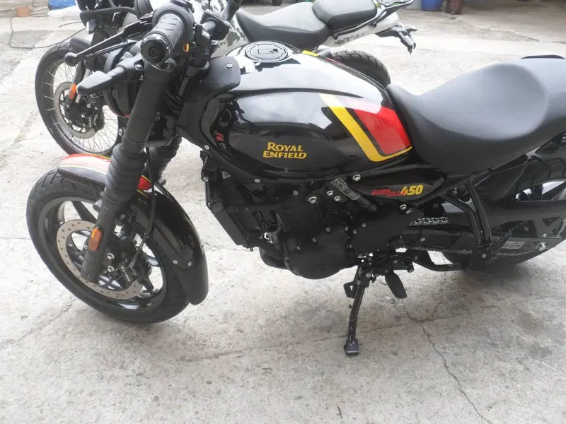 Royal Enfield Guerrilla 450 (2024 - 26) (6)