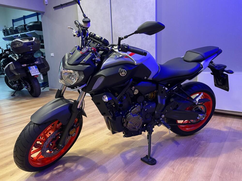 Yamaha MT-07 (2018 - 20) (2)