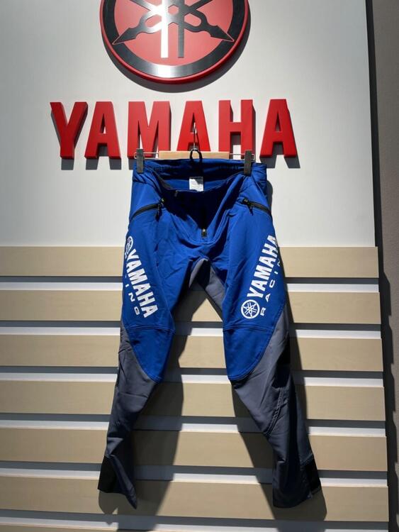 Pantaloni per moto taglia L yamaha