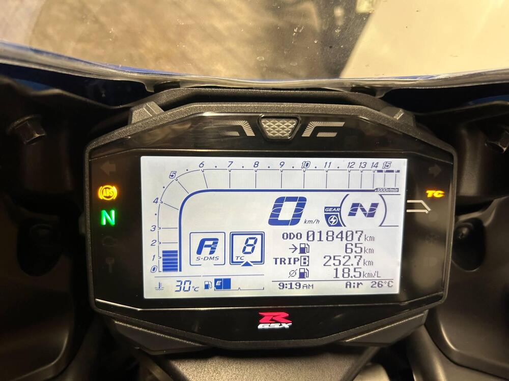 Suzuki GSX R 1000 (2017 - 18) (5)