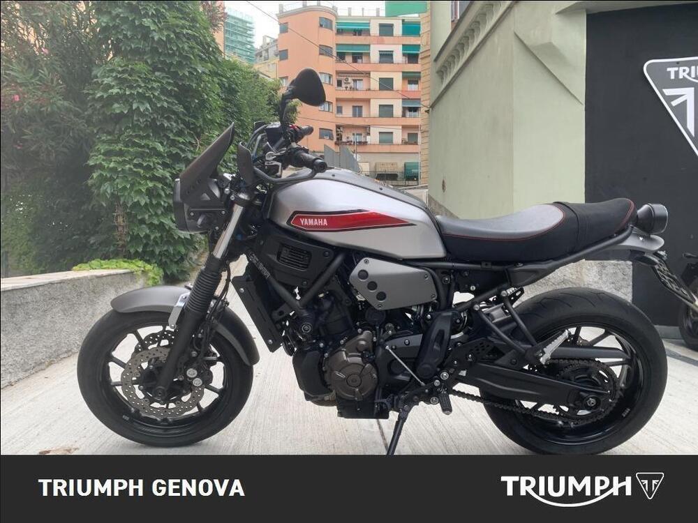 Yamaha XSR 700 (2021) (2)