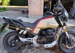 Moto Guzzi V85 TT Travel (2021 - 23) usata