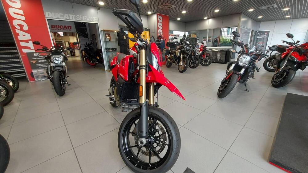 Ducati Hypermotard 698 Mono (2024) (2)