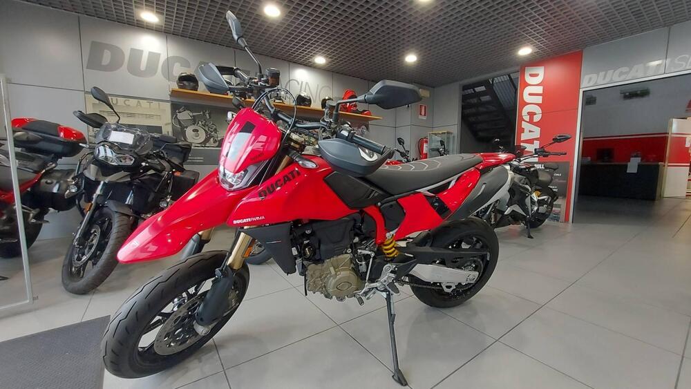 Ducati Hypermotard 698 Mono (2024) (4)