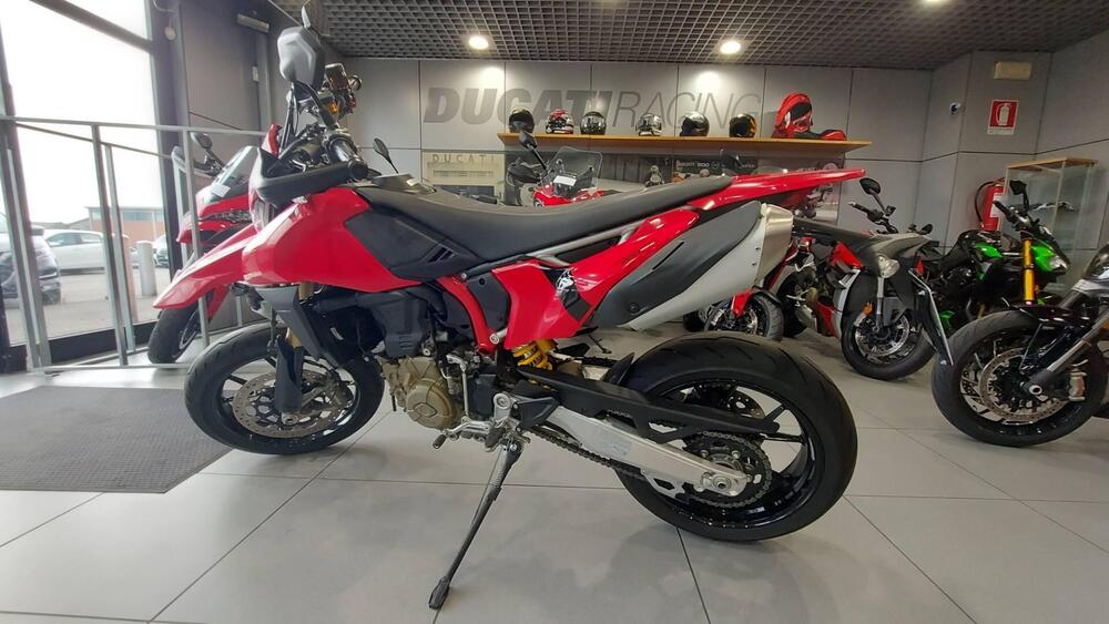 Ducati Hypermotard 698 Mono (2024) (5)