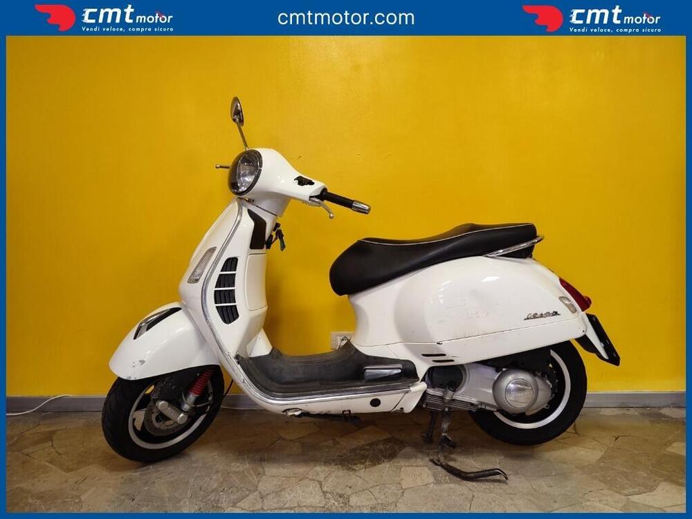 Vespa GTS 300 (2010 - 14) (2)