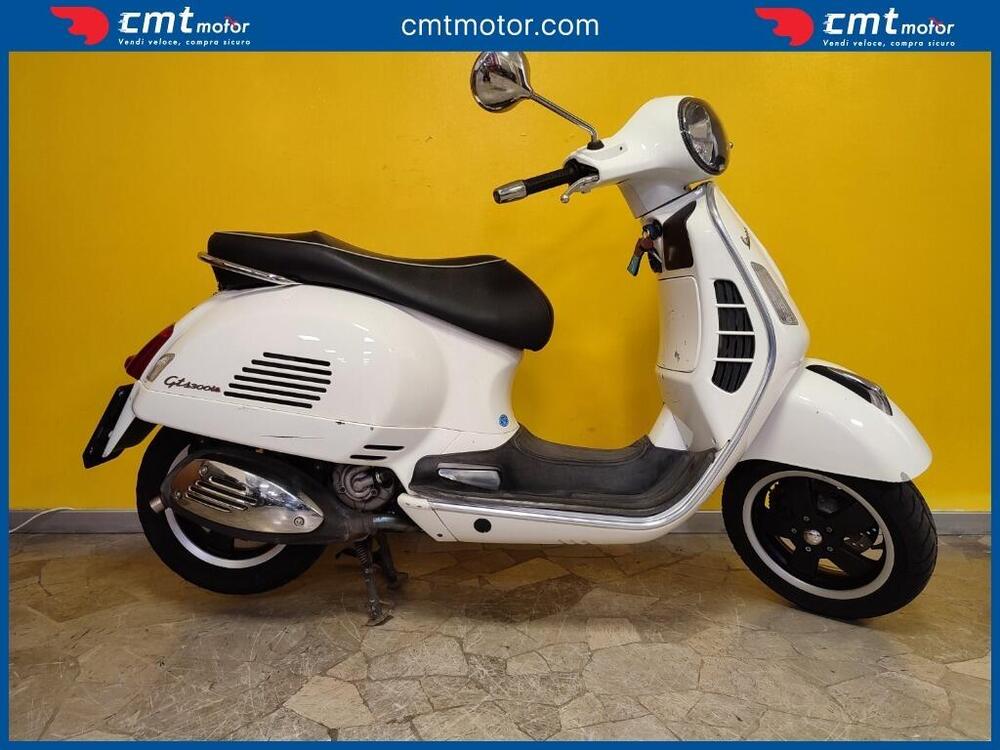 Vespa GTS 300 (2010 - 14) (4)