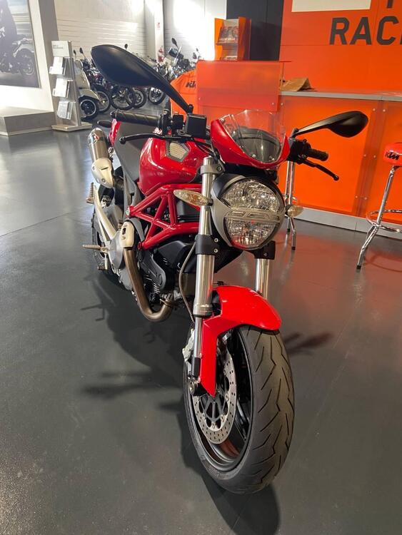 Ducati Monster 696 (2008 - 13) (2)