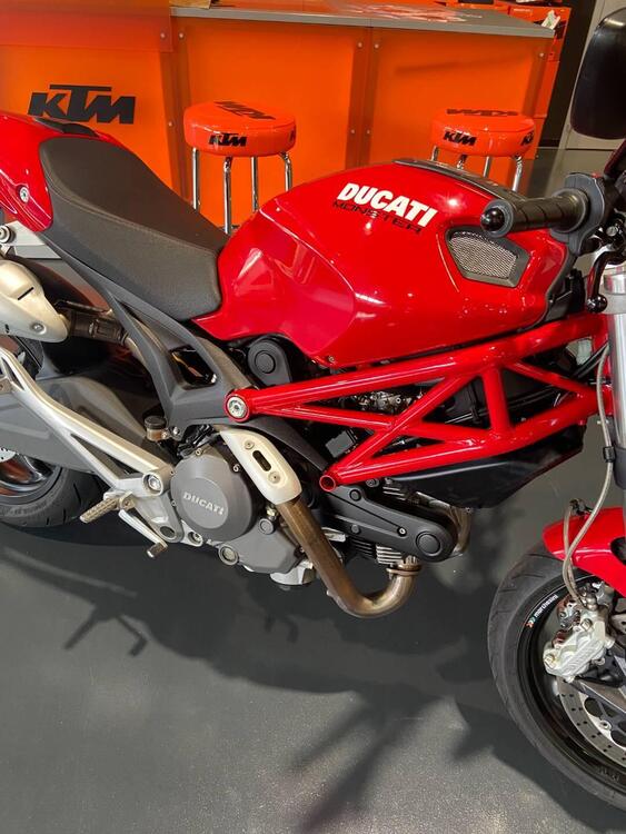 Ducati Monster 696 (2008 - 13) (3)