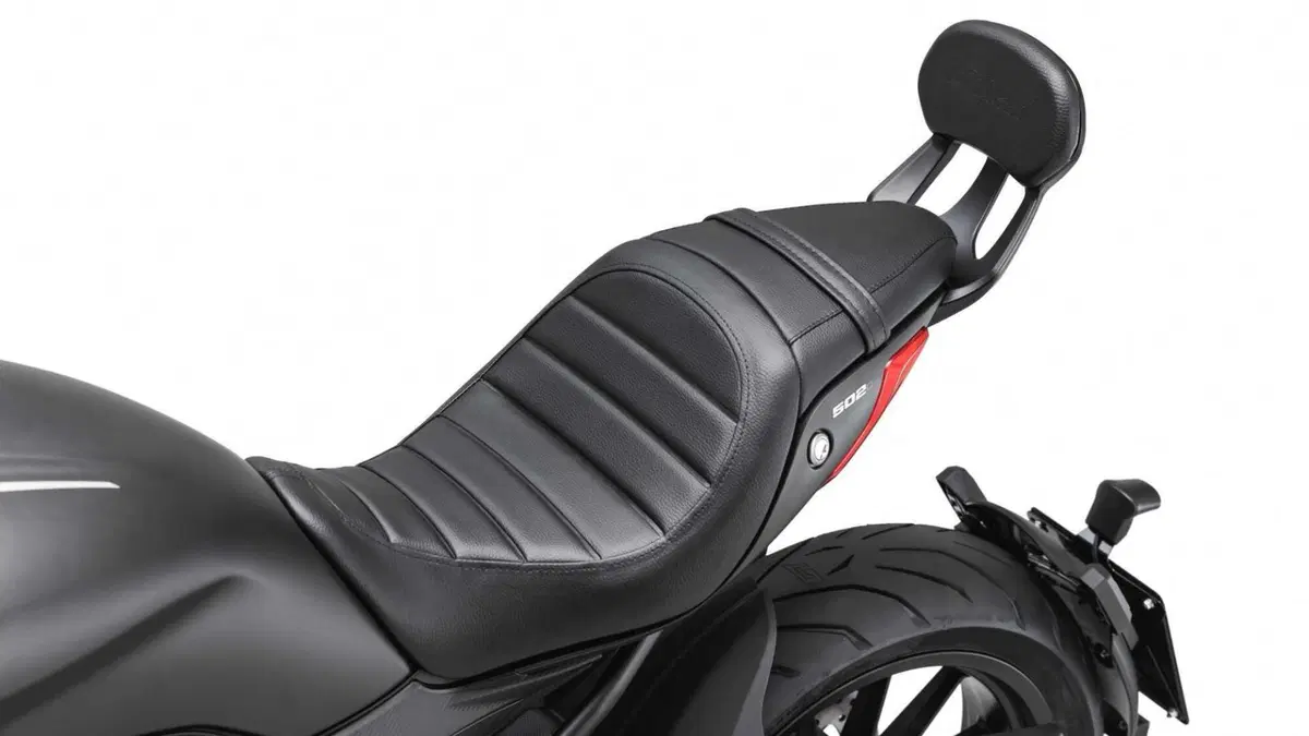 Benelli 502 C 502 C (2021 - 25) (11)