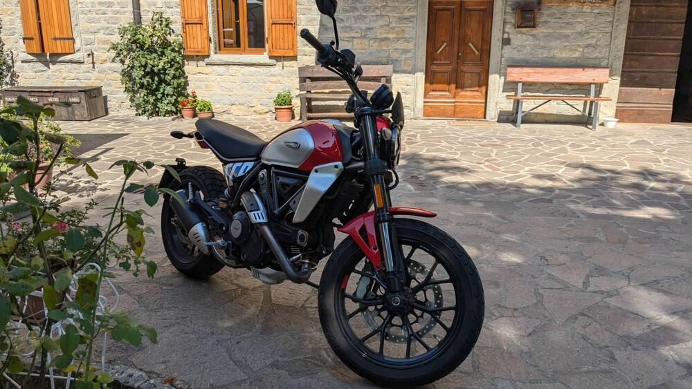 Ducati Scrambler 800 Icon (2023 - 24) (2)