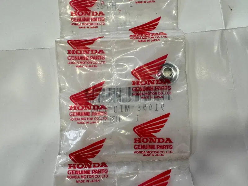 TAPPO BULLONE DI SUPPORTO Honda