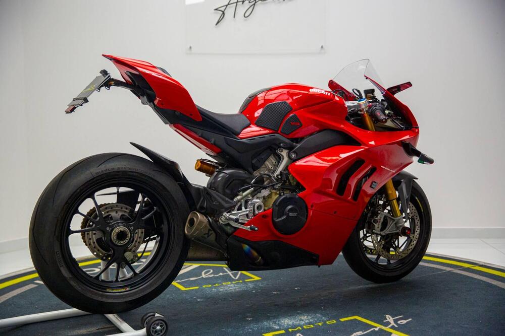 Ducati Panigale V4 S 1100 (2021) (4)