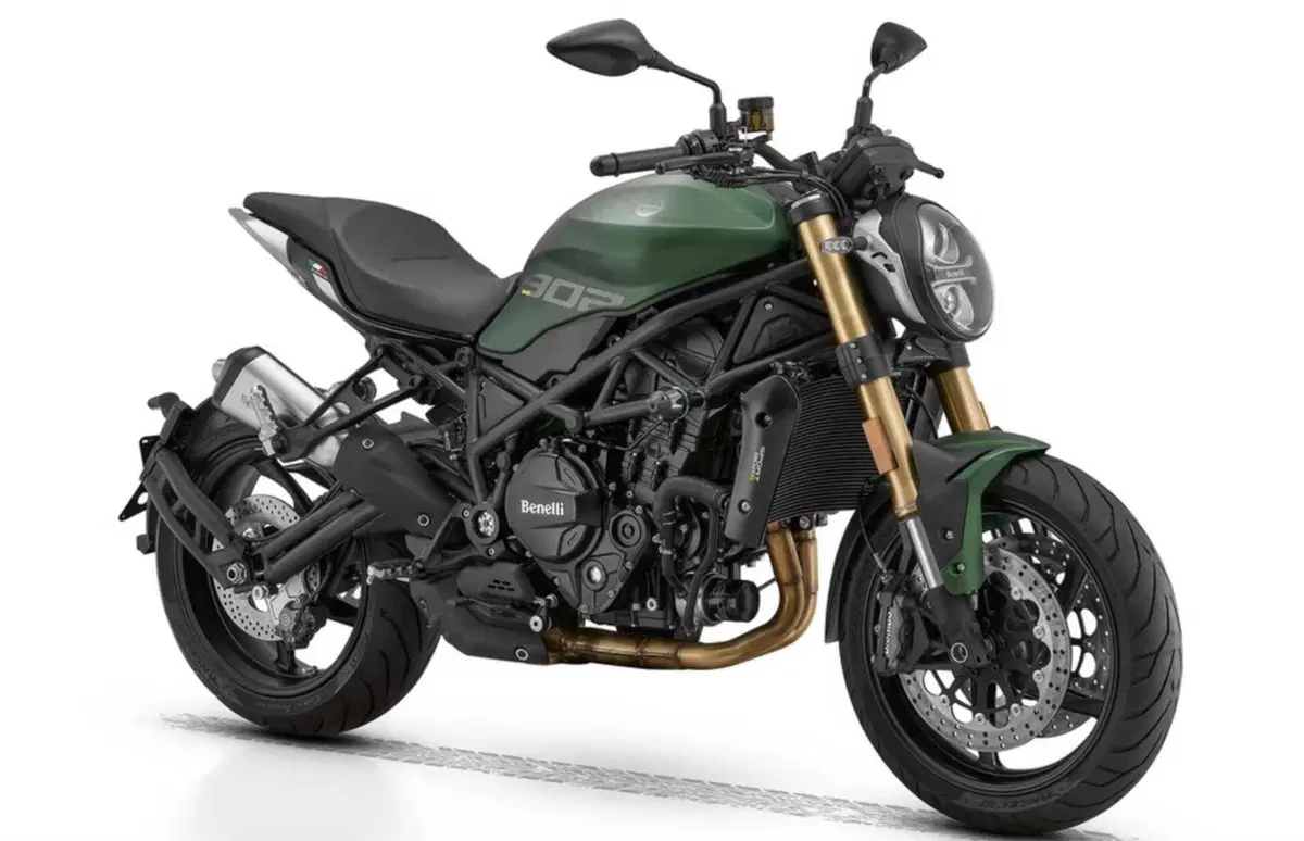 Benelli Vs Benelli; 902 S, in Cina è realtà, in Italia potrà “mangiarsi” la 752 S?