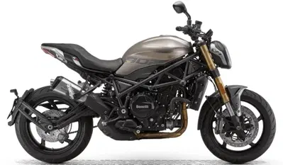 Benelli Vs Benelli; 902 S, in Cina &egrave; realt&agrave;, in Italia potr&agrave; &ldquo;mangiarsi&rdquo; la 752 S?