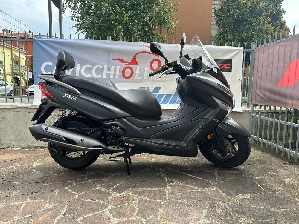 Kymco X-Town 300i (2021 - 24) (2)